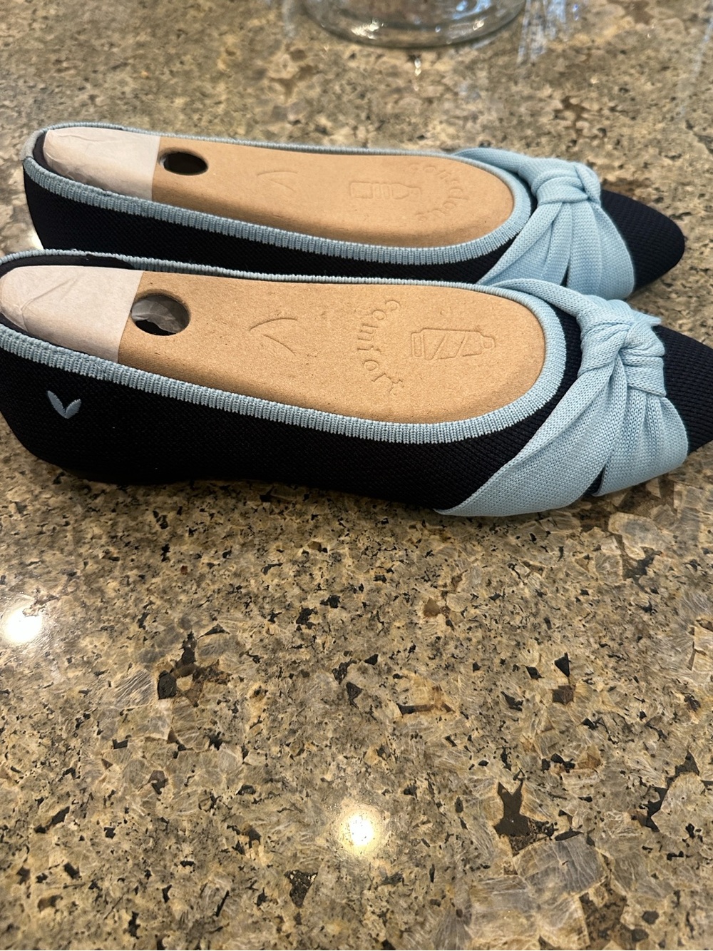 Vivaia Bibi Navy and Light Blue Bow Ballet Flats. 8 (EU 39). New with tags. - Picture 3 of 4